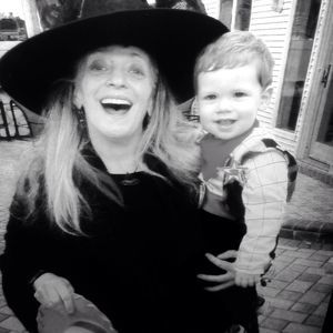 Meet your Posher, Dee